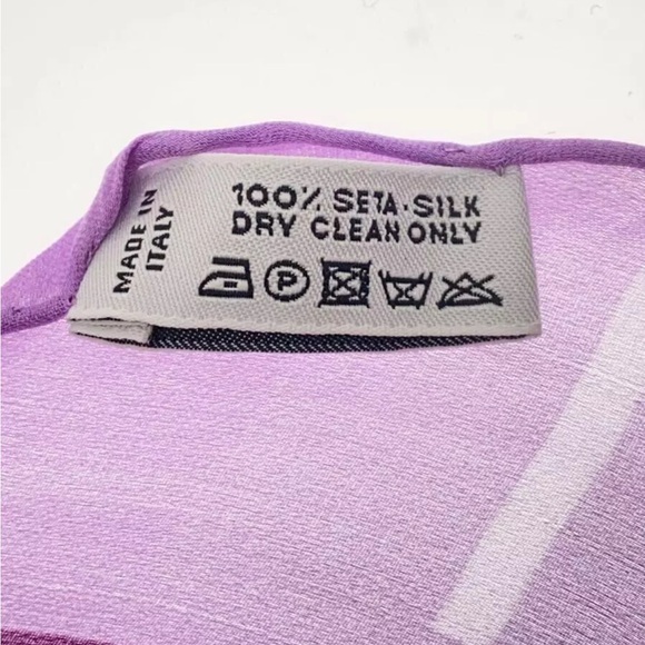 Louis Vuitton Silk Scarf - Picture 5 of 5